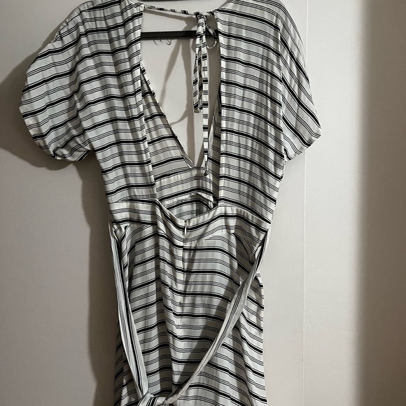 Faithful the Brand Mini Dreess - Picture 2 of 4